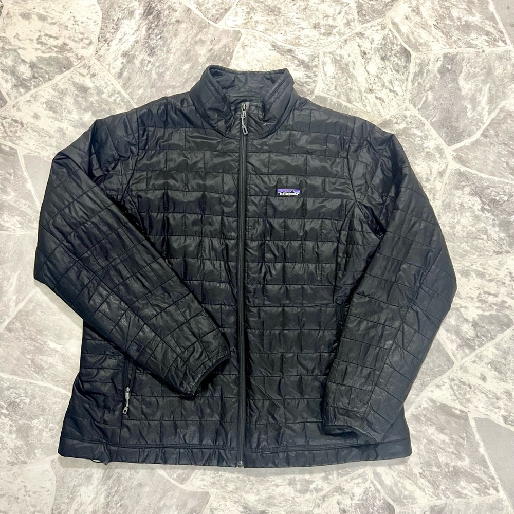 Patagonia Women’s Nano Puffer Jacket Size XXL.